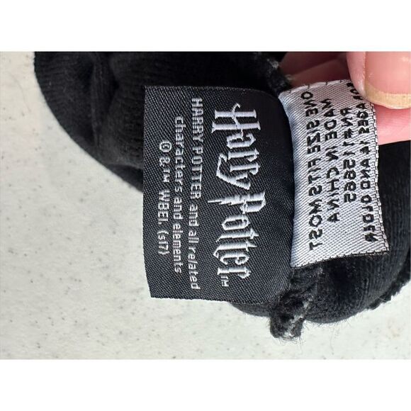 Harry Potter Hogwarts Crest Logo Pom Cuffed Stripe Knitted Beanie Hat One Size - Picture 3 of 4